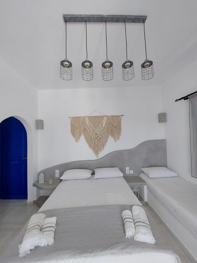 Anemelia Hotel Adamas Kültér fotó