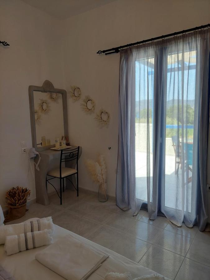 Anemelia Hotel Adamas Kültér fotó