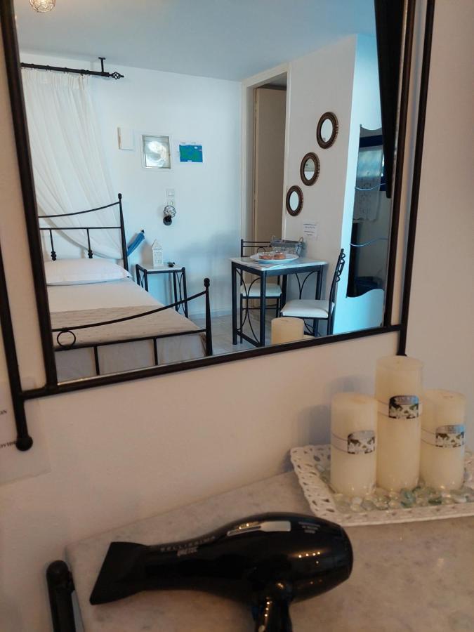 Anemelia Hotel Adamas Kültér fotó