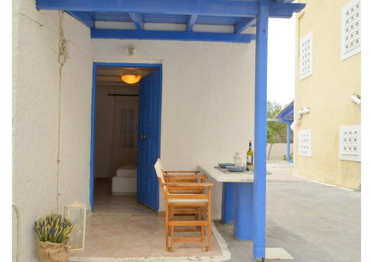 Anemelia Hotel Adamas Kültér fotó