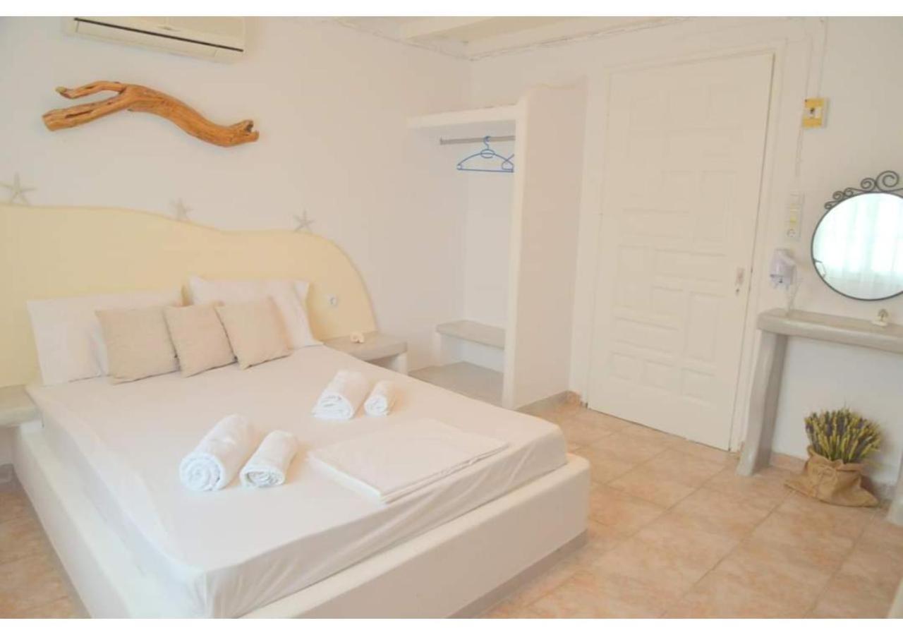 Anemelia Hotel Adamas Kültér fotó