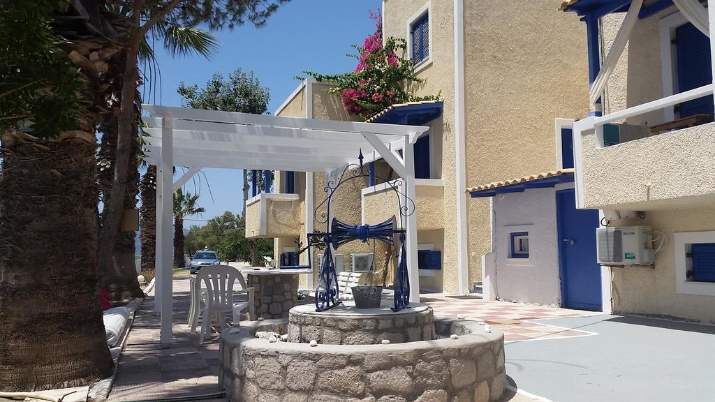 Anemelia Hotel Adamas Kültér fotó