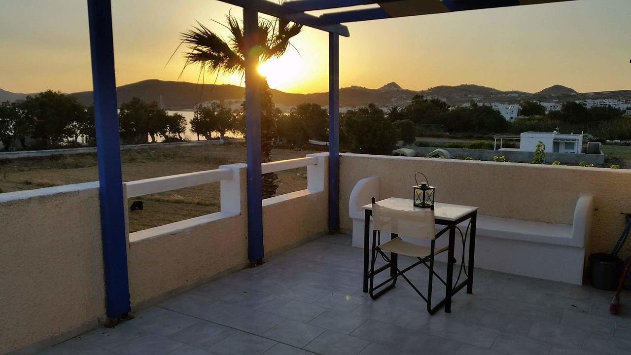 Anemelia Hotel Adamas Kültér fotó